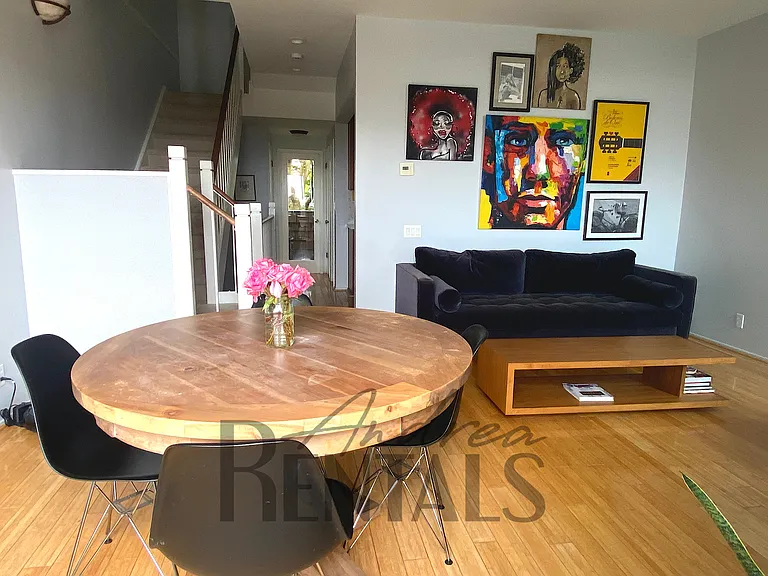 102 Everson St — Photo 9