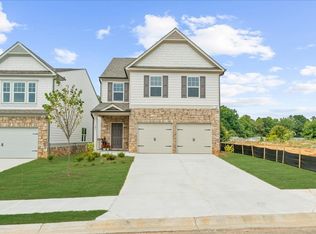 101 Shelter Ln E, Dawsonville, GA