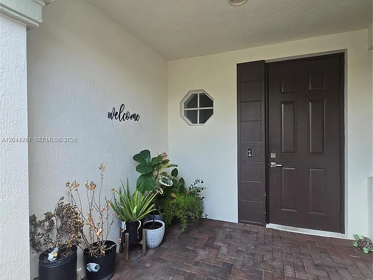 9738 Darlington Pl #9738 — Photo 4