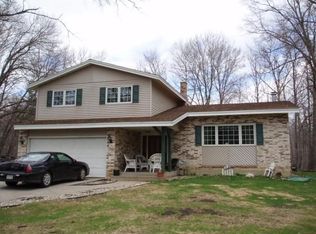 W2130 Raygo Rd, Marinette, WI 54143