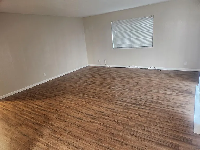 146 Maher Ct — Photo 11