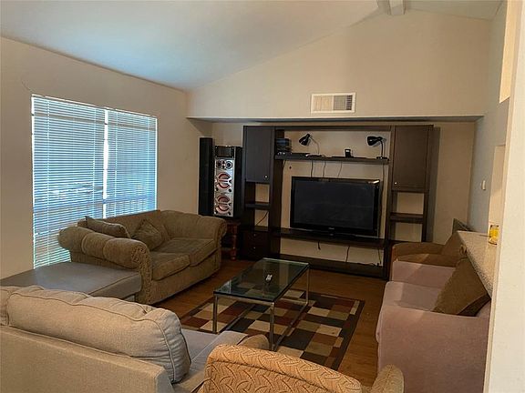 2nd image of 9527 Gonzales Dr