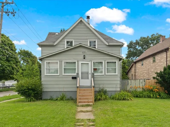 2901 Gabriel Ave, Zion, IL 60099