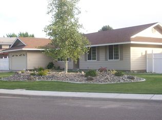 1614 S Quincy Pl, Kennewick, WA
