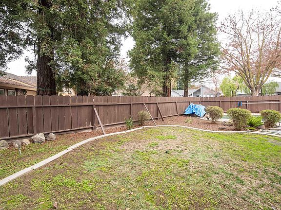 3rd image of 1336 Hidden Glen Dr