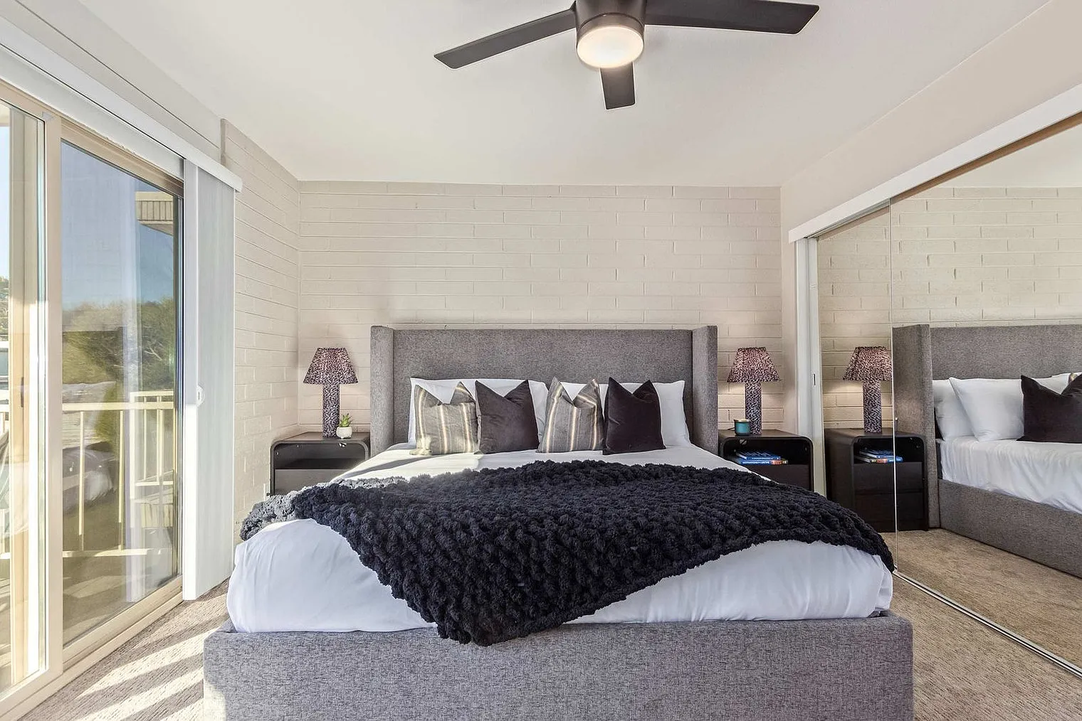2 bed, 1.0 bath, 957 sqft, $2,712 — Photo 3