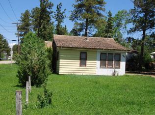 901 Sheridan St, Upton, WY 82730