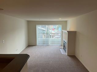 4815 California Ave SW APT 515, Seattle, WA 98116