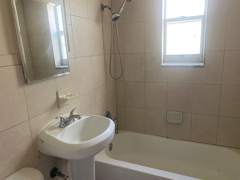 1st image of 6091 NW 15th Ave APT 3