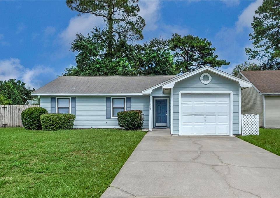 1st image of 306 Dogwood Ct