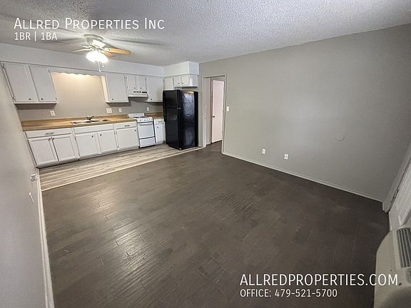4th image of 614 W Cleveland St #3
