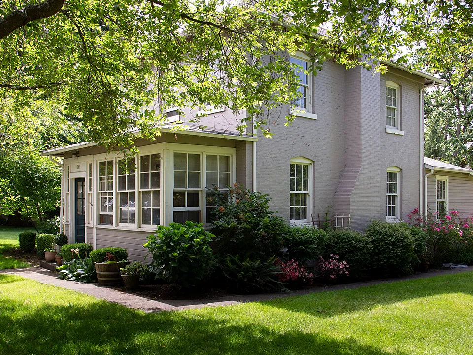 611 McClellan Rd
