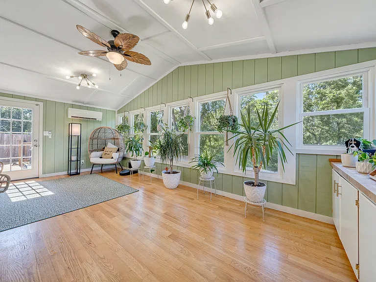 621 Aragona Dr — Photo 29