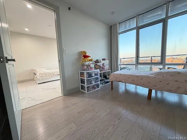 41-62 Bowne St #9F — Photo 14