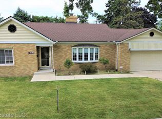 23161 Petersburg Ave, Eastpointe, MI
