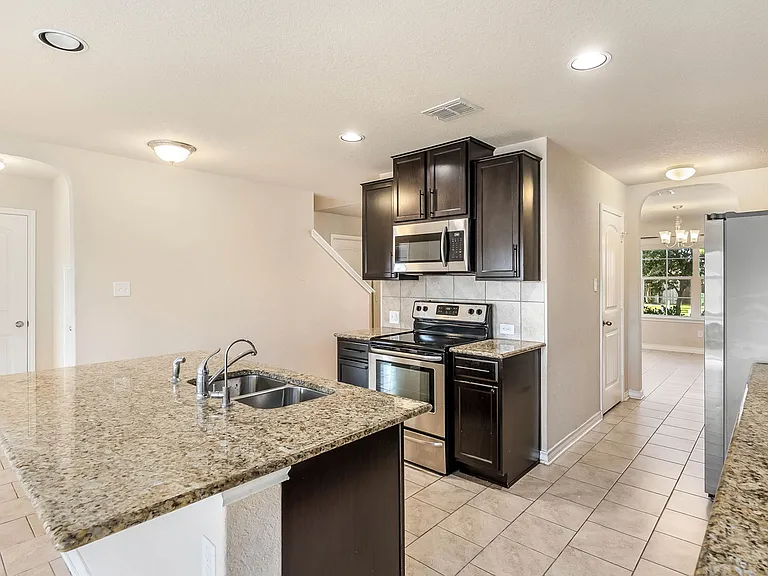 11310 Eagle Tree — Photo 7