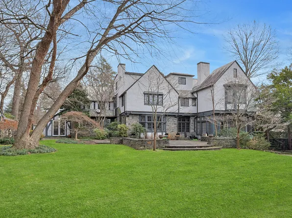 4925 Arlington Avenue image 1 of 24