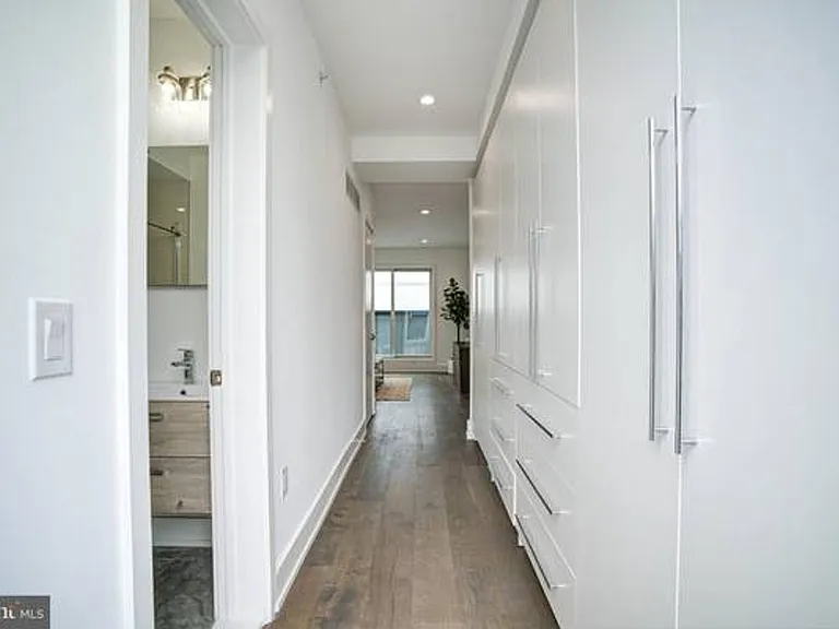 1751 N Howard St — Photo 11