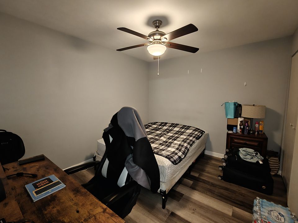 1st image of 3800 SW 20th Ave APT 312