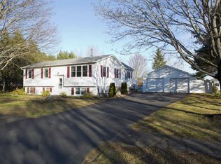 51 Hempstead Ave, Bangor, ME 04401