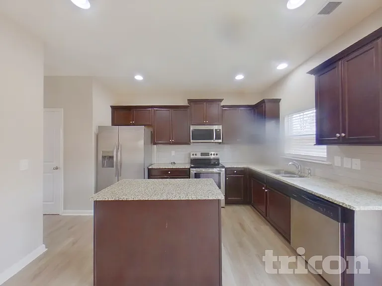 321 New Spring Ln — Photo 6