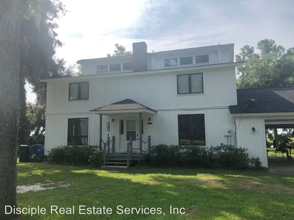 111 Bluff Dr, Richmond Hill, GA 31324