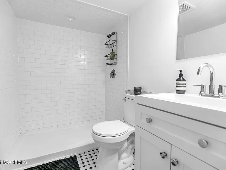 157 Portland Rd — Photo 31