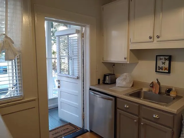 1 bed, 800 sqft, $1,800 — Photo 4
