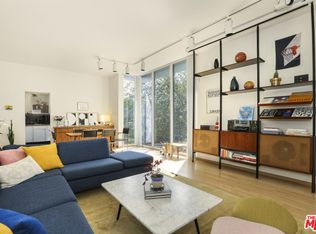 3246 Primera Ave, Los Angeles, CA 90068