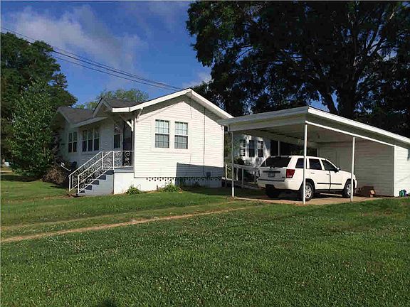4th image of 305 3rd Ave NW