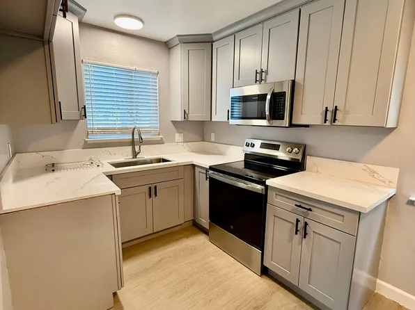 2267 Pasetta Dr #4, Santa Clara, CA 95050