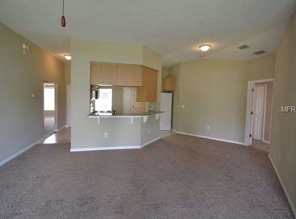 3rd image of 8421 Carriage Pointe Dr