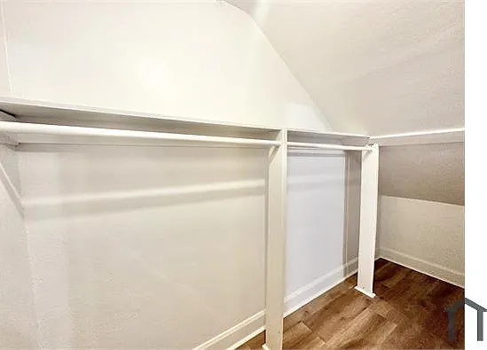 4626 Wall St — Photo 5