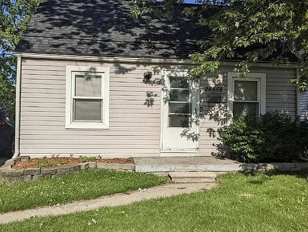 3 bed, 1000 sqft, $1,499 — Photo 1