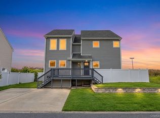 891 S Bay Street, Lindenhurst, NY 11757