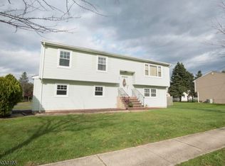 351 William St, Piscataway, NJ