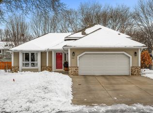9561 Minnesota Ln N, Maple Grove, MN 55369