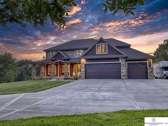 3rd image of 21106 Shiloh Cir