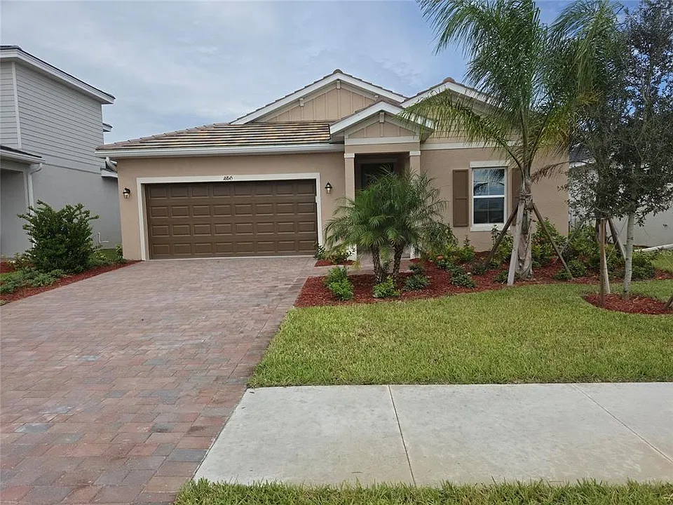 16845 Red Lantana Trce