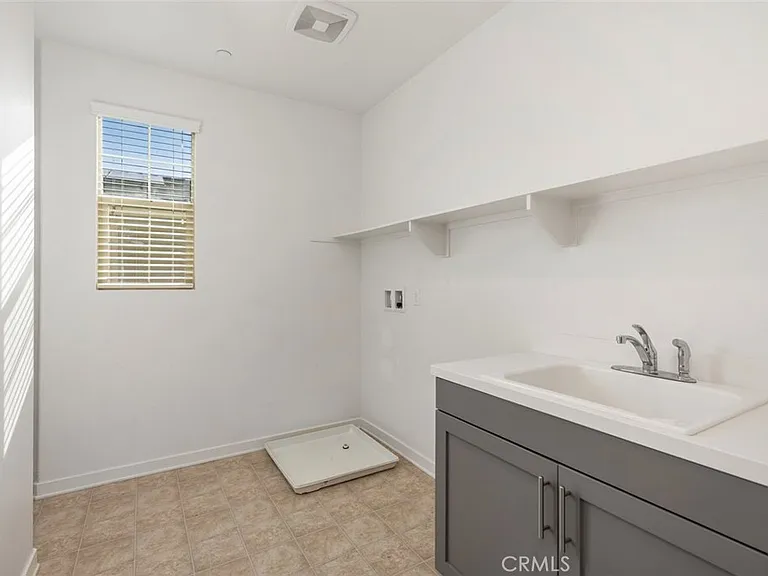 68 Fosco St — Photo 18