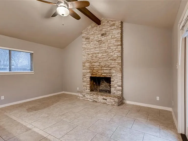 2000 Brookhill Dr — Photo 16