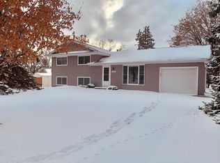 8232 Hemingway Ave S, Cottage Grove, MN 55016