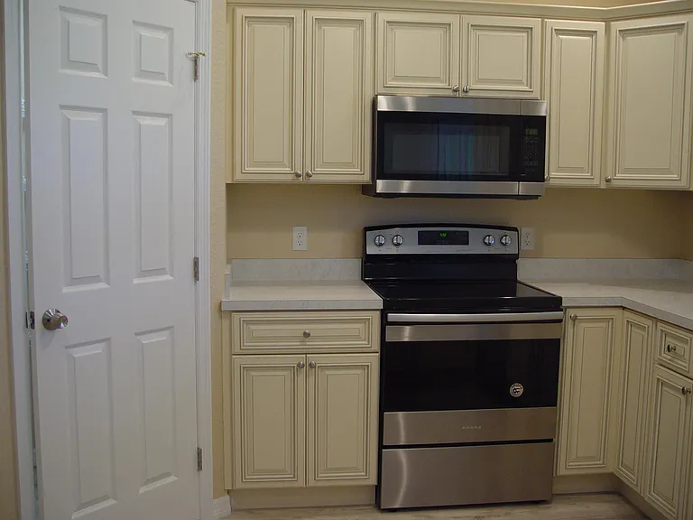 763 Washington Blvd NW — Photo 7