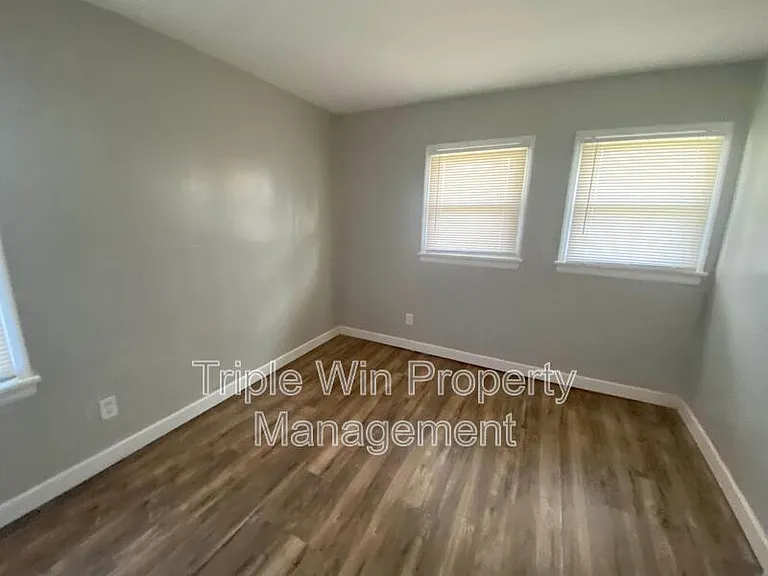 3133 Rex Ave — Photo 7