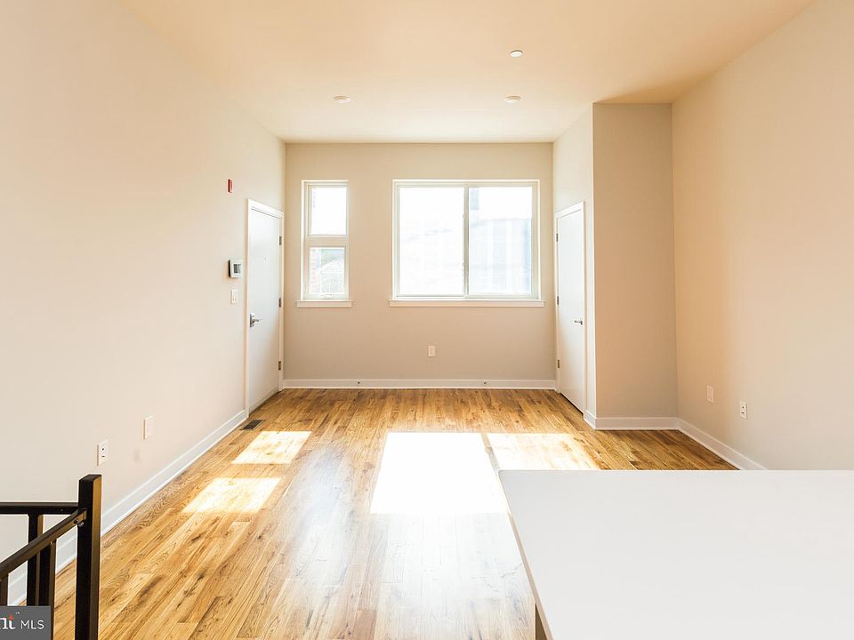 1st image of 1764 N Hope St #1B