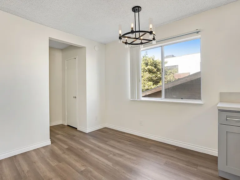 Casa Grande Apartments — Photo 6