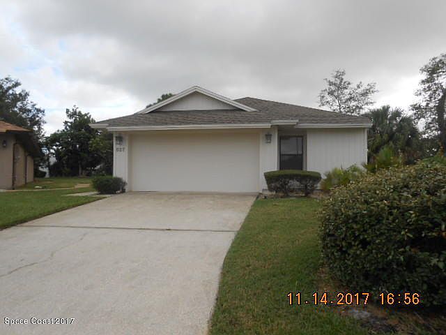 1st image of 527 Oak Mont Pl