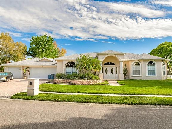 4th image of 490 Palmdale Dr