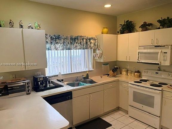 5th image of 13654 SW 124th Avenue Rd