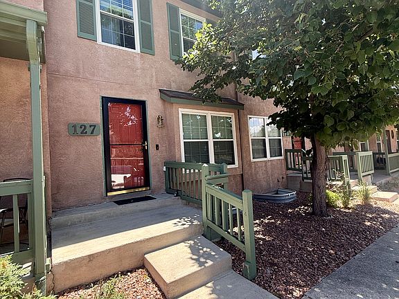 2nd image of 127 Iveystone Ct